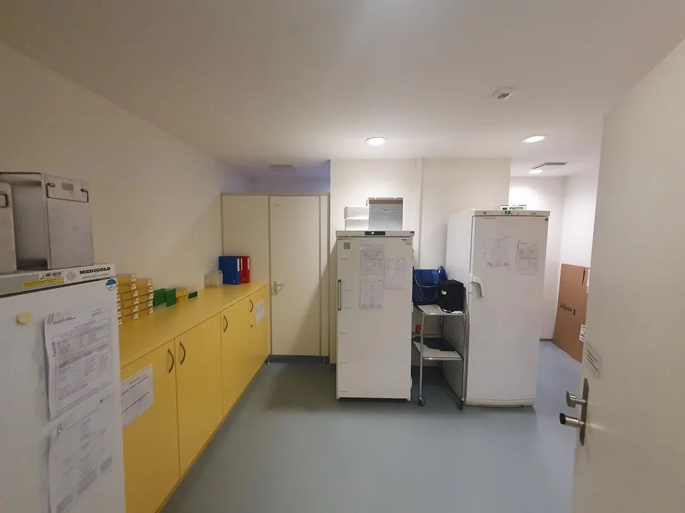 moderne Büroflächen, auch gut nutzbar als Labor oder für Therapie – foto 15 di 17