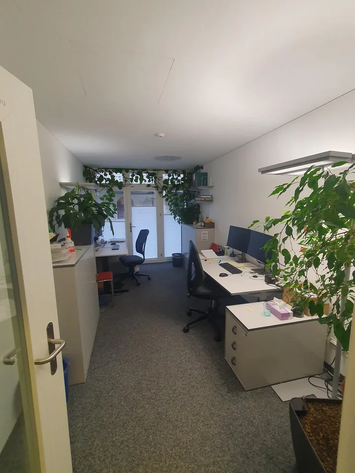 moderne Büroflächen, auch gut nutzbar als Labor oder für Therapie