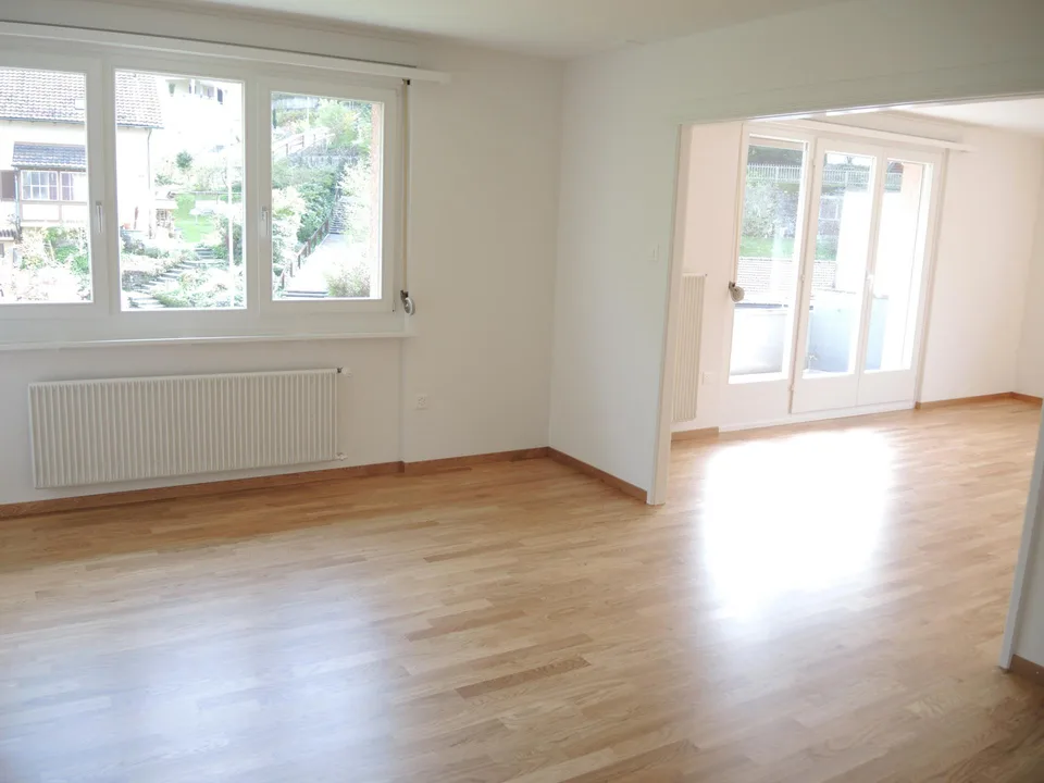 5 Zimmerwohnung - an ruhiger Lage zu vermieten