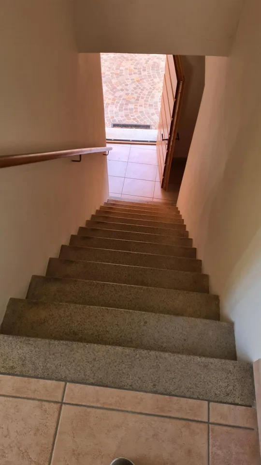 Duplex di charme nel centro storico, a un passo dal lago – Foto 10 von 16