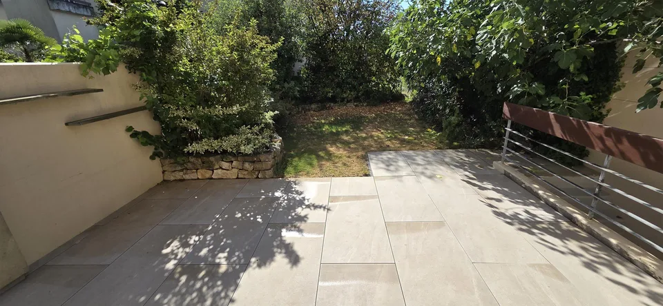 4,5 - 5- Z'Reihen EFH mit Garten