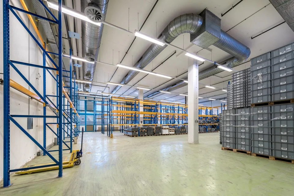 Bis zu 20'000 m² Lager-/Logistikflächen | verfügbar 2028 – Foto 15 von 23