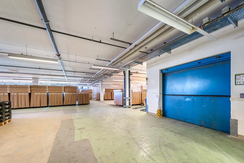 Bis zu 20'000 m² Lager-/Logistikflächen | verfügbar 2028 – Foto 17 von 23