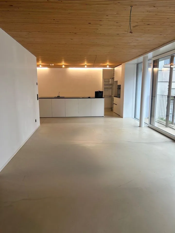 Moderne, seenahe 3.5- Zimmerwohnung