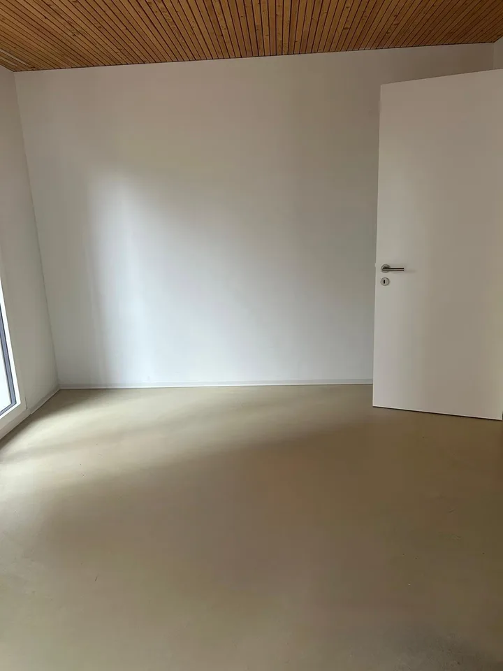 Moderne, seenahe 3.5- Zimmerwohnung