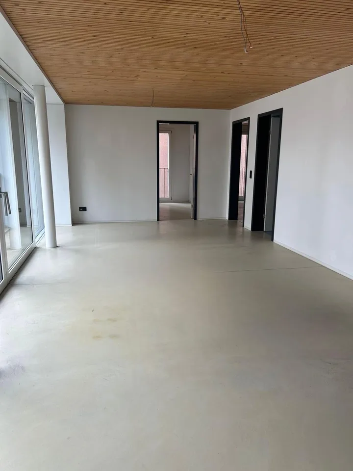 Moderne, seenahe 3.5- Zimmerwohnung