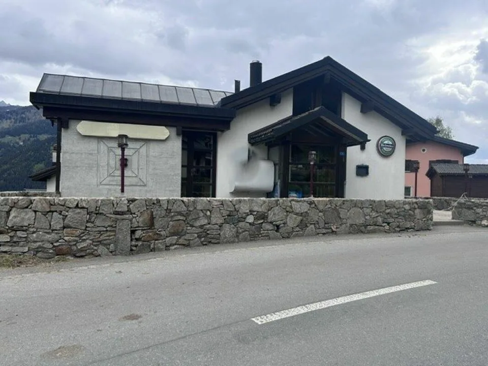 AFFITTASI RISTORANTE TIPICO IN LEVENTINA - TICINO – foto 20 di 23