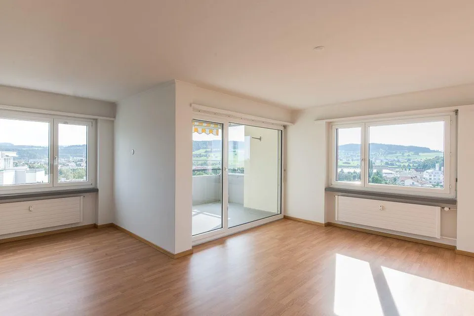 Grosszügige 4½ Zimmerwohnung mit toller Aussicht