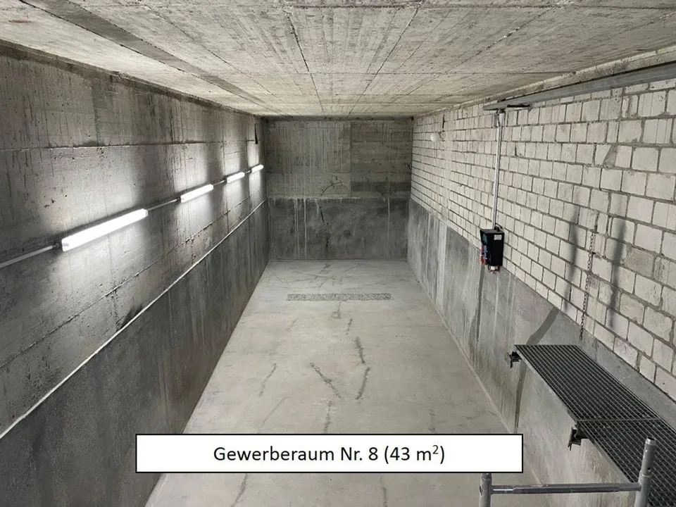 Gewerberäume, Lagerflächen und Parkplätze zu vermieten