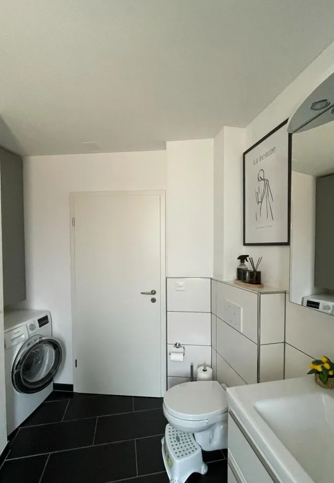Moderne 4.5 - Zimmerwohnung mit Sitzplatz zu vermieten – Foto 10 von 11