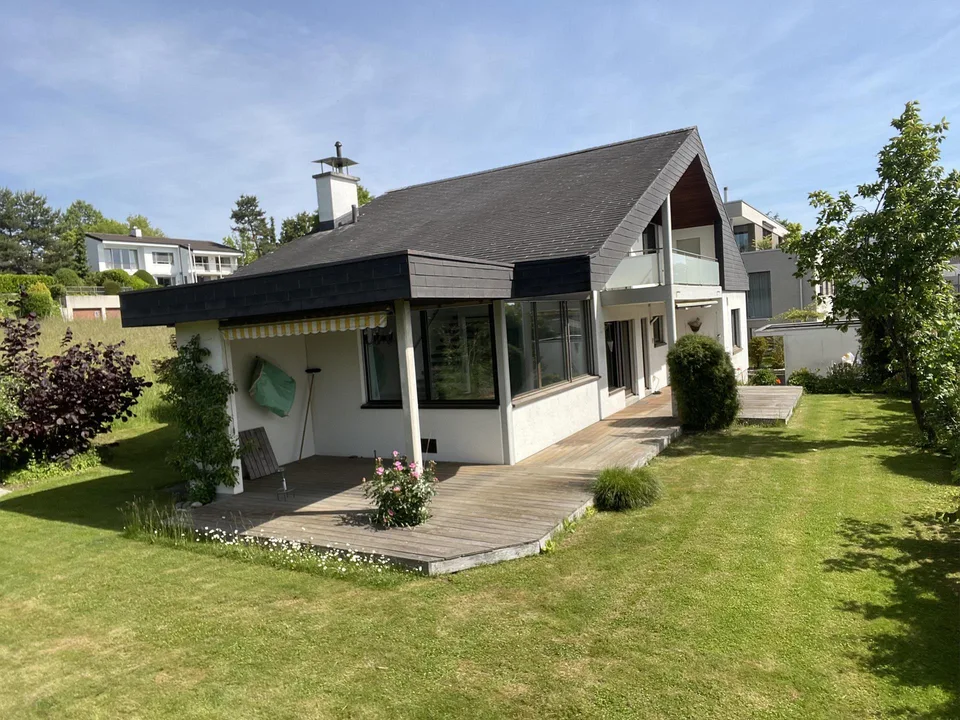 freistehendes 5 1/2-Zimmer Einfamilienhaus in Oberwil/BL