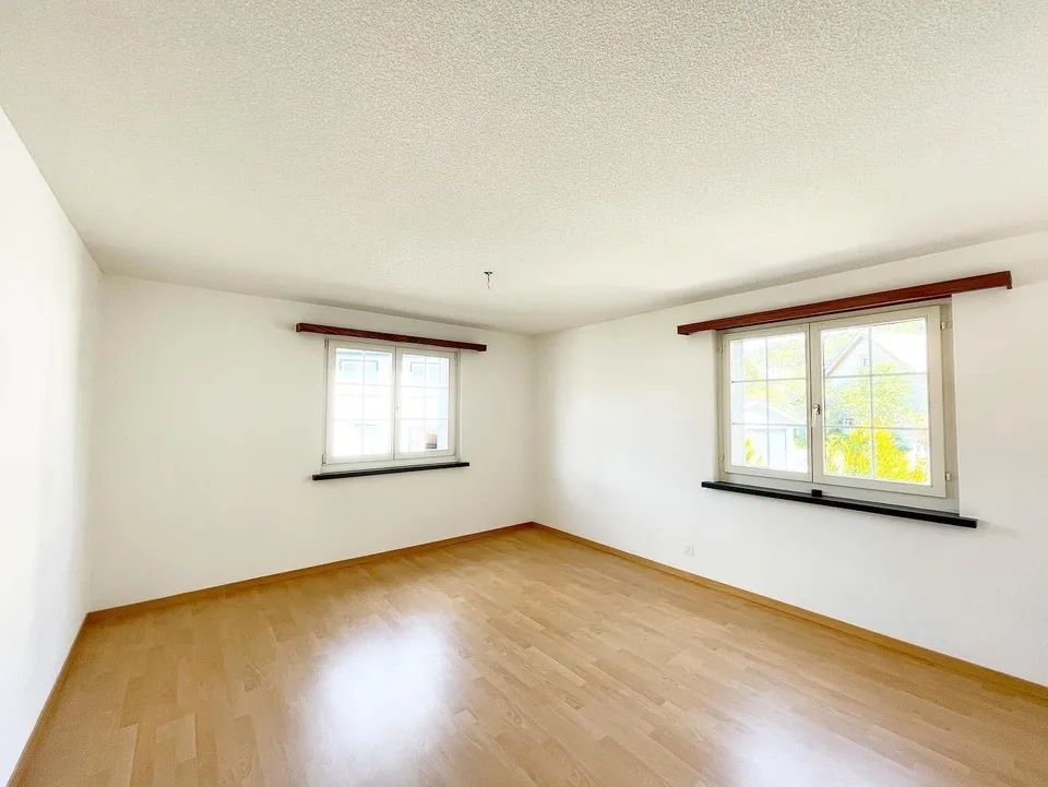 schöne und helle 3.5 Zimmer Wohnung zu vermieten