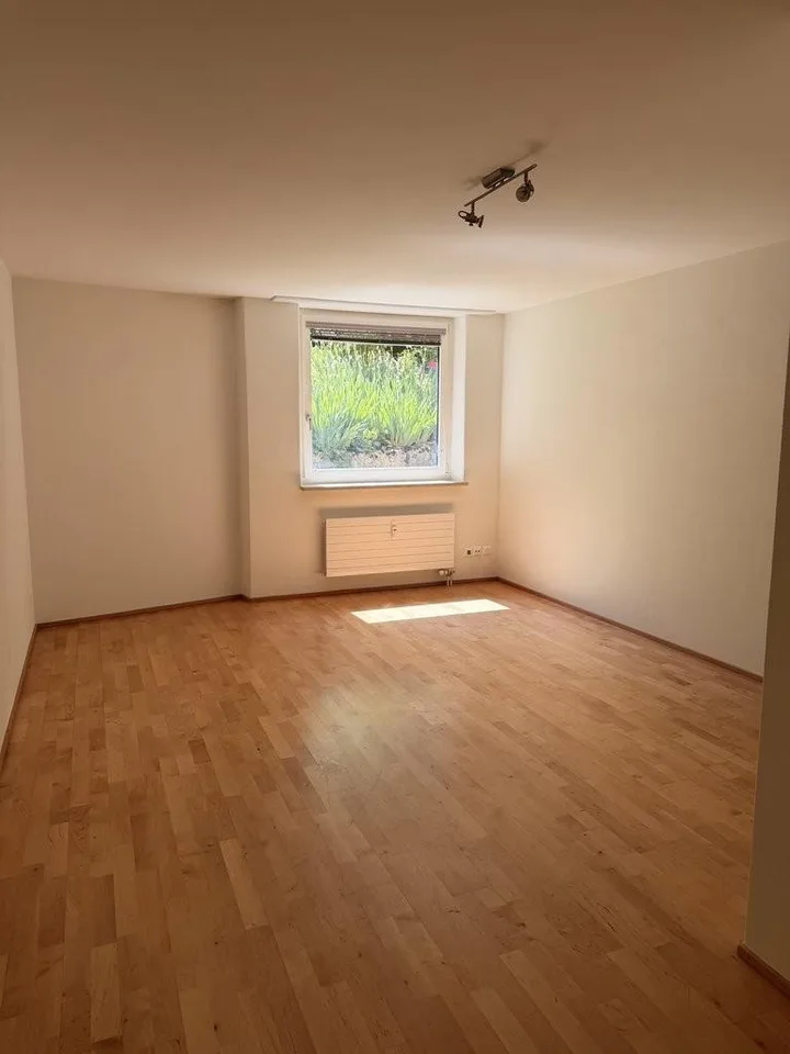 Bastelraum/Hobbyraum mit Tageslicht nähe Dorfzentrum zu vermieten!