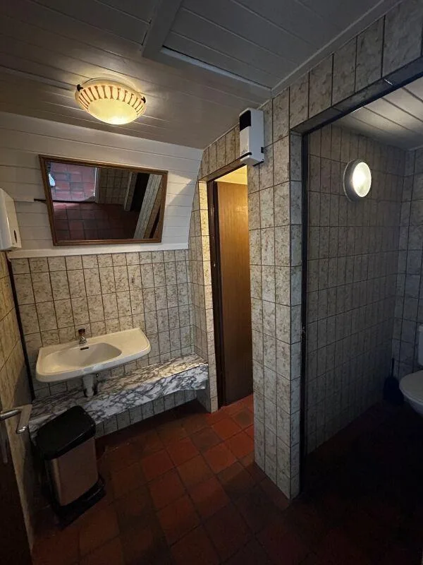 Vereinslokal/ Probekeller/ Dart-Lounge usw. – Foto 9 von 10