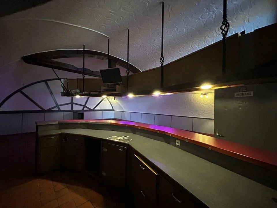 Vereinslokal/ Probekeller/ Dart-Lounge usw. – Foto 7 von 10