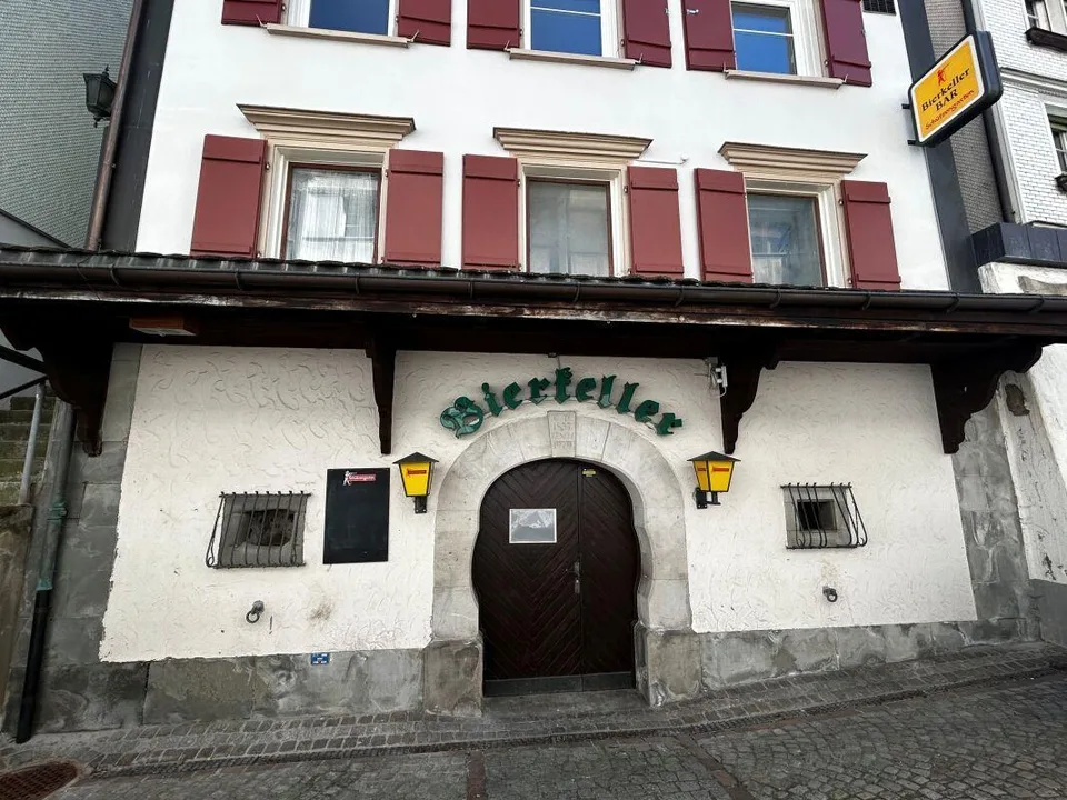 Vereinslokal/ Probekeller/ Dart-Lounge usw.