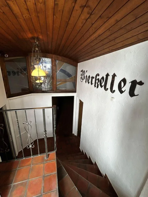 Vereinslokal/ Probekeller/ Dart-Lounge usw.