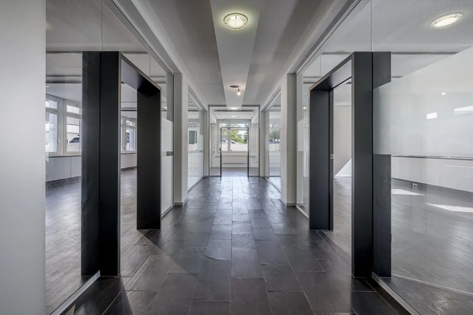 Repräsentative Büro- & Ausstellungsfläche mit unschlagbaren Vorzügen – photo 7 sur 11