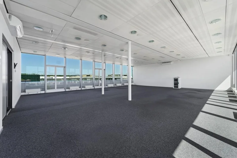 Exklusive Bürofläche mit Panoramaterrasse - Ihre Aussicht auf Erfolg!