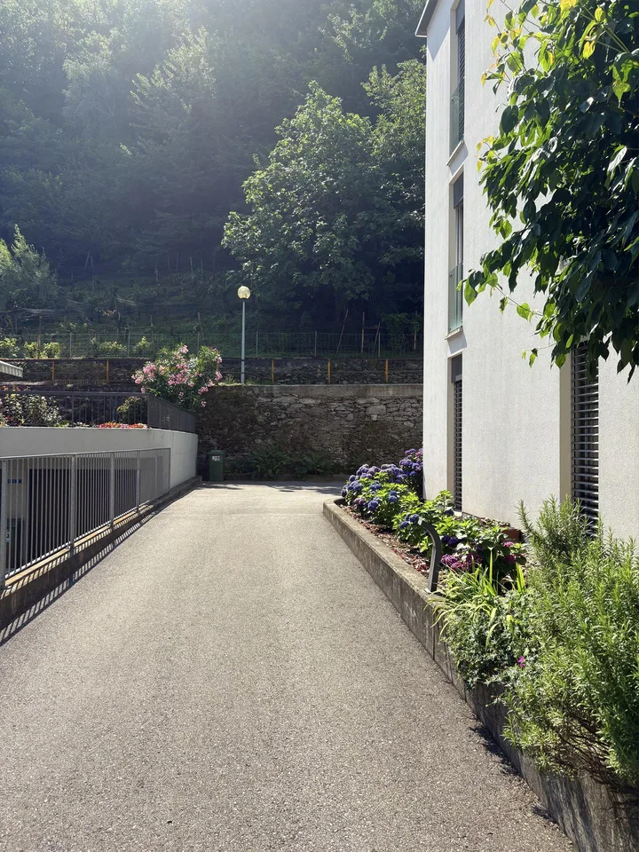 Affittasi moderno attico di 5.5 locali a Giubiasco
