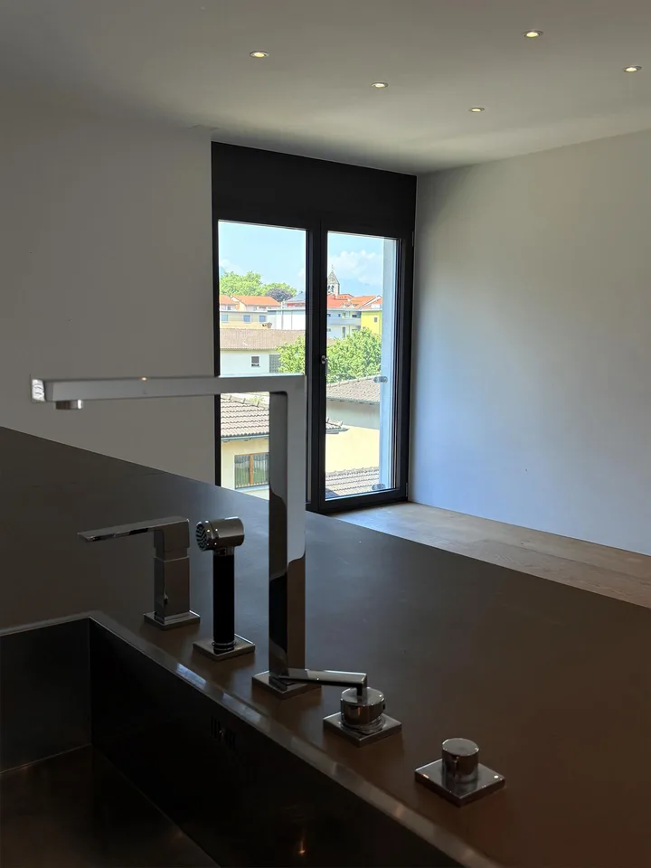 Affittasi moderno attico di 5.5 locali a Giubiasco – photo 24 sur 30