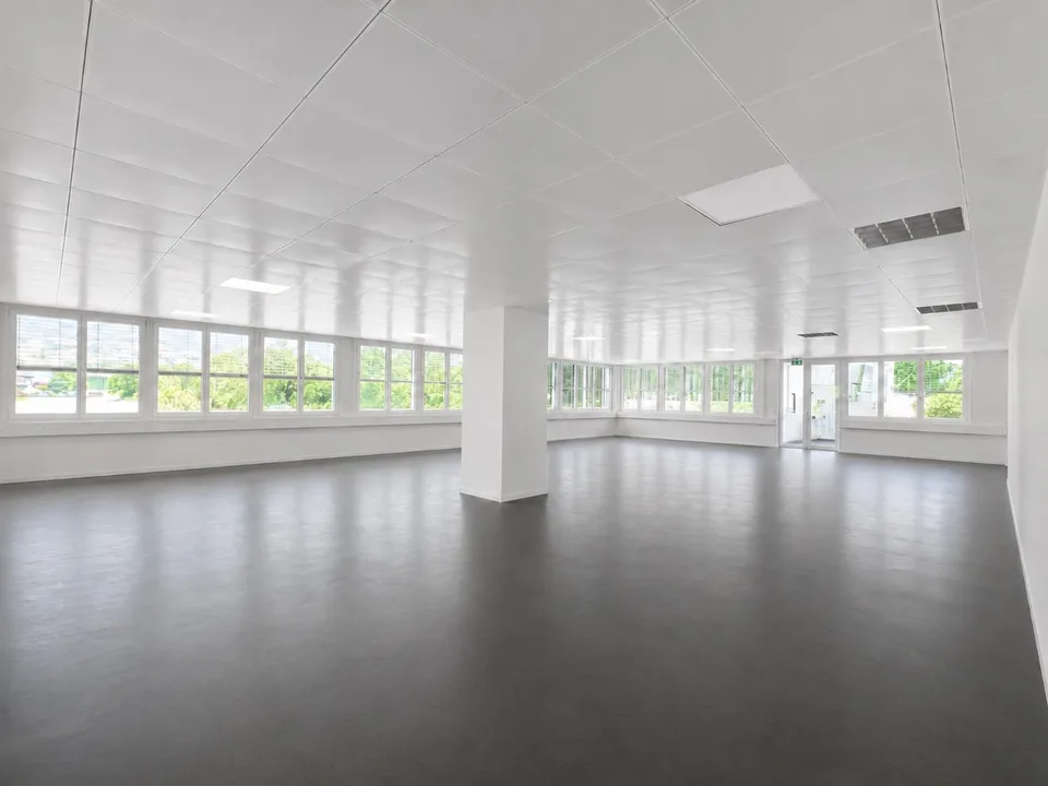 Moderne und flexible Büroflächen mit viel Tageslicht – Foto 7 von 13