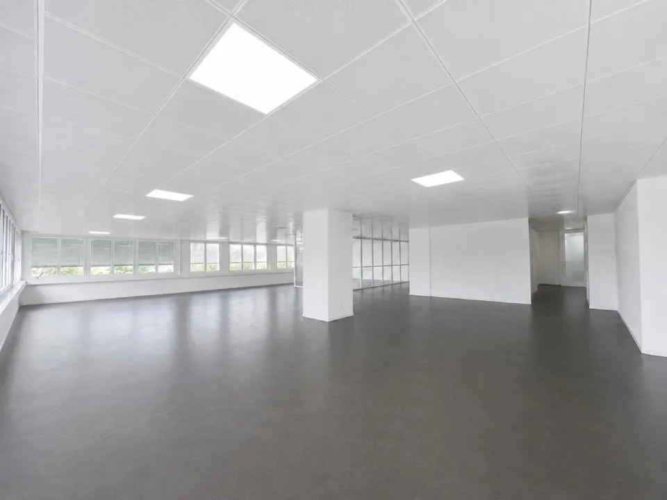 Moderne und flexible Büroflächen mit viel Tageslicht – Foto 6 von 13