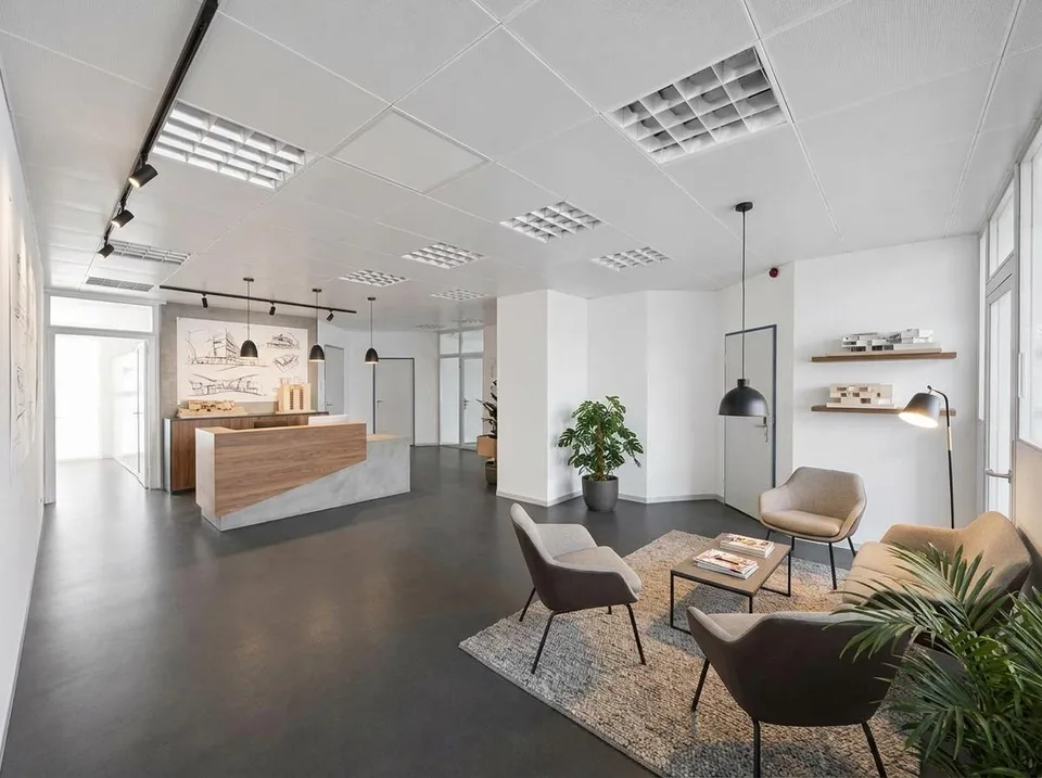 Moderne und flexible Büroflächen mit viel Tageslicht – Foto 12 von 13