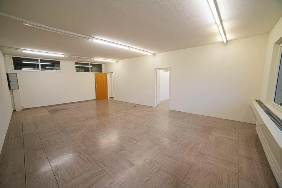 Büro im 2. Obergeschoss mit praktischer Raumaufteilung