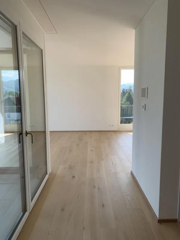 Moderne 2.5-Zimmerwohnung im einzigartigen Lindenpark