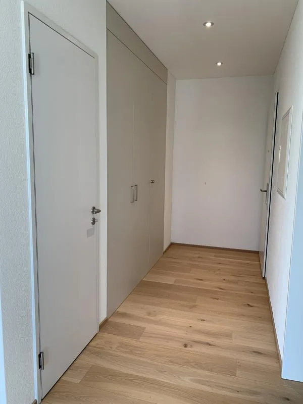 Moderne 2.5-Zimmerwohnung im einzigartigen Lindenpark