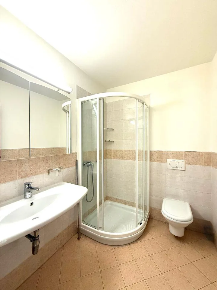 Appartamento di 5 locali con giardino e vista lago a Morcote – Foto 10 von 12