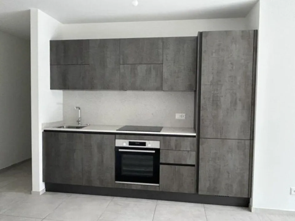 APPARTAMENTO 1.5 LOCALI CON GRANDE BALCONE