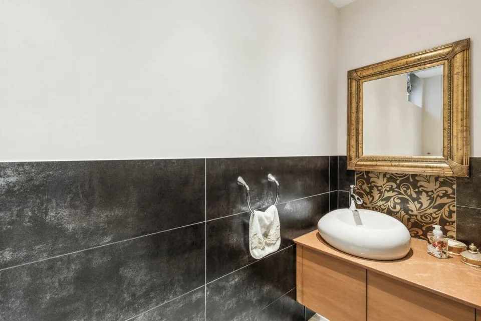 Flexible Büro-/Gewerbefläche im Herzen von Lichtensteig - 60 m², 80... – photo 10 sur 15