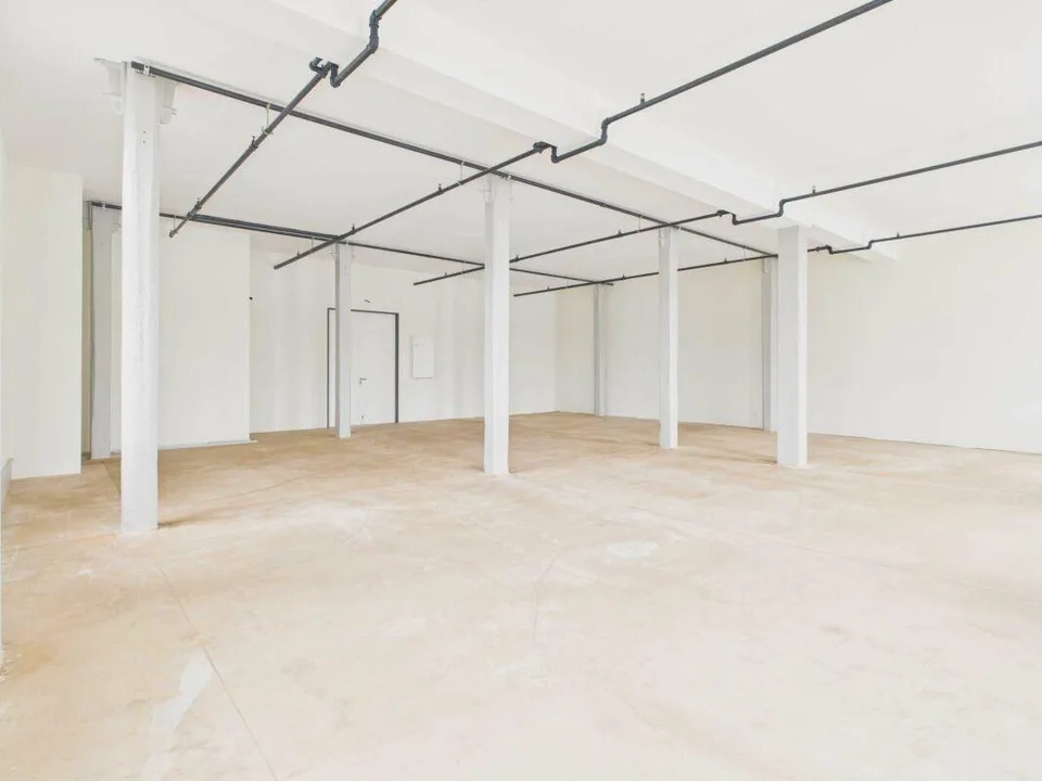 Flexible Gewerbeflächen in modernem Gewerbehaus mit exklusivem Roha...