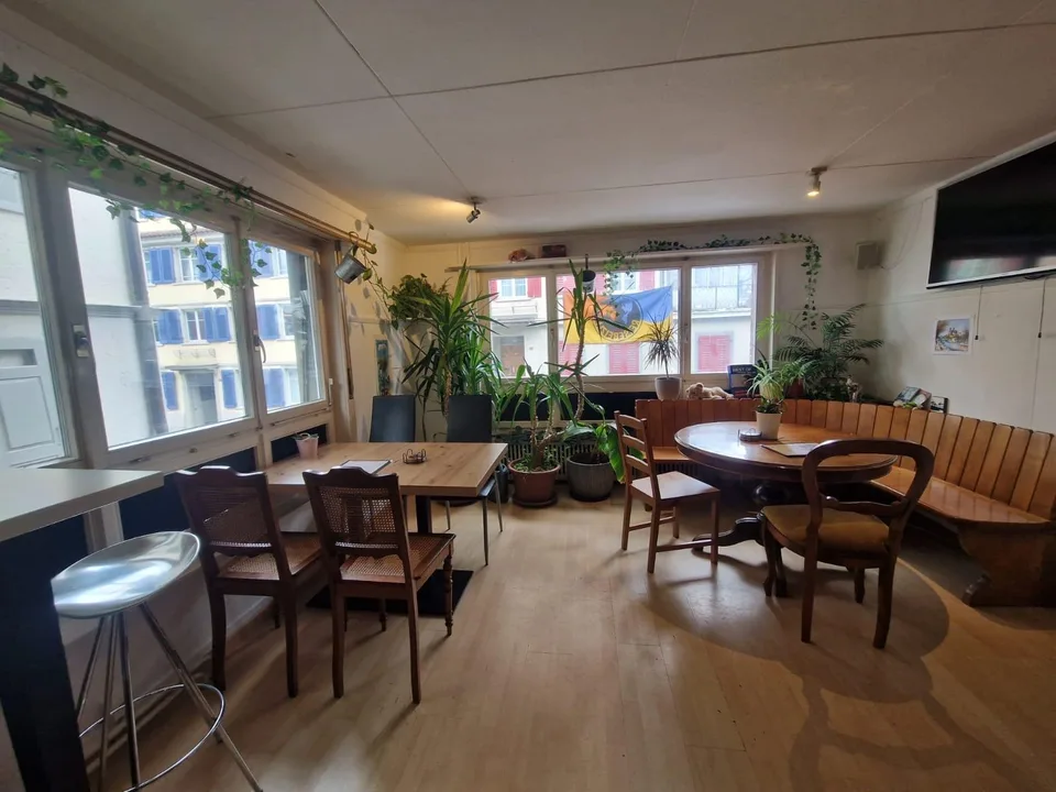 Bar/Gewerberaum zu vermieten