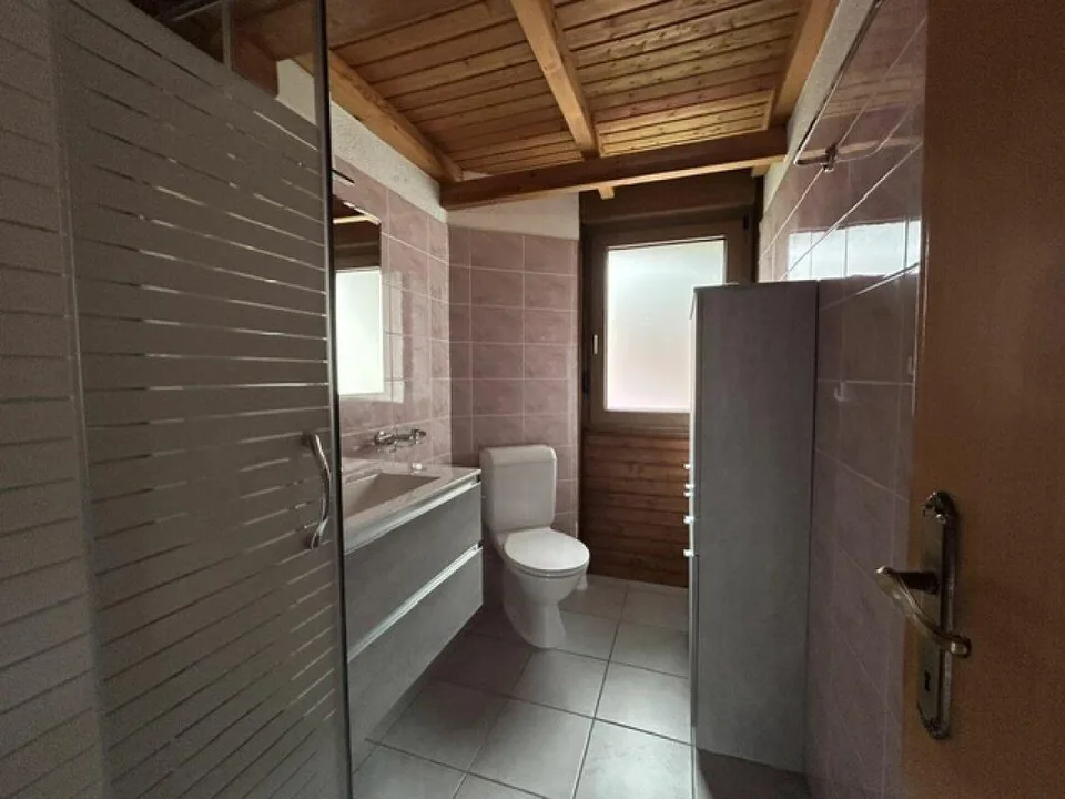 CASA INDIPENDENTE DI 6 LOCALI (ARREDATA) CON GIARDINO