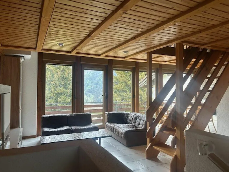 CASA INDIPENDENTE DI 6 LOCALI (ARREDATA) CON GIARDINO