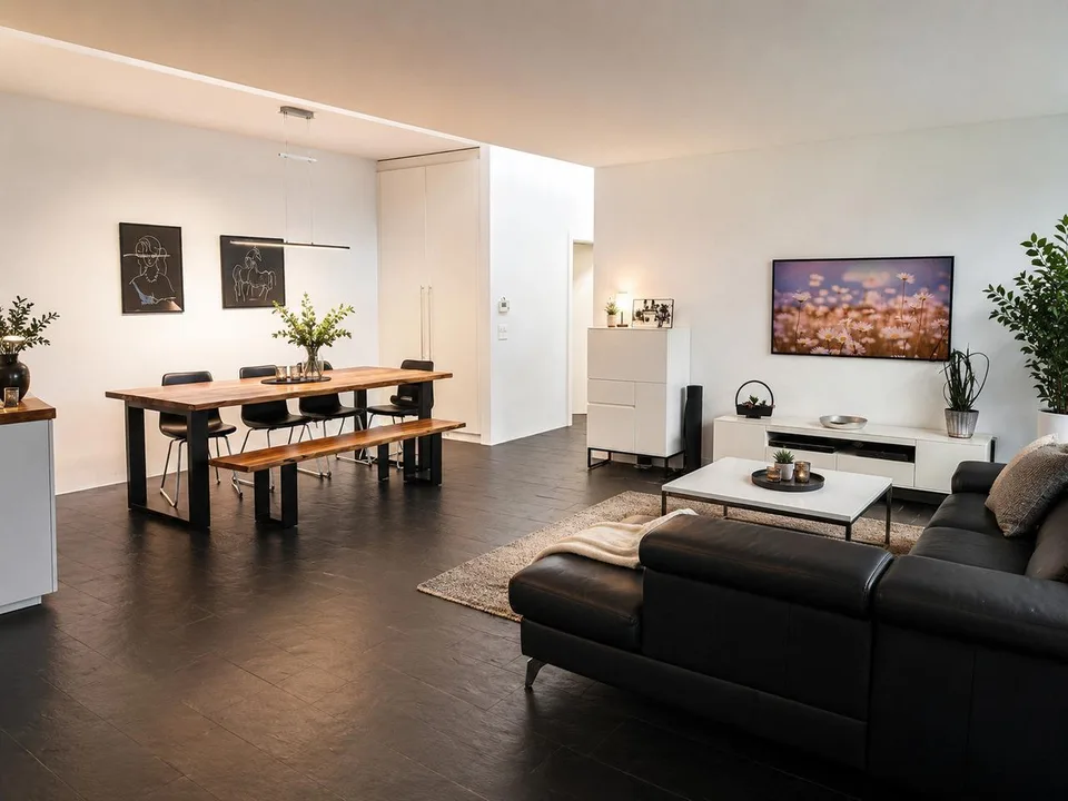 Exklusive und lichtdurchflutete Wohnung an privilegierter Lage