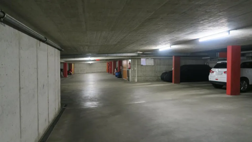 Einstellplatz in Tiefgarage zu vermieten