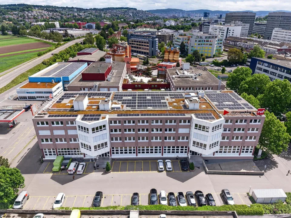 Einziehen statt ausbauen 760 m² Bürofläche in Schlieren - Bürofläc... – Foto 11 von 13