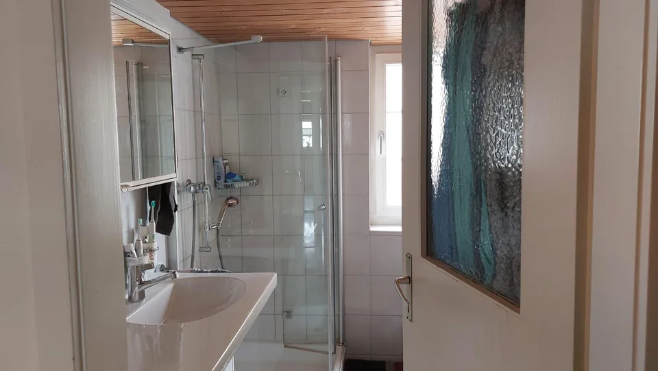 Naturnah und ruhig wohnen – inkl. Sitzplatz und Mansardenzimmer