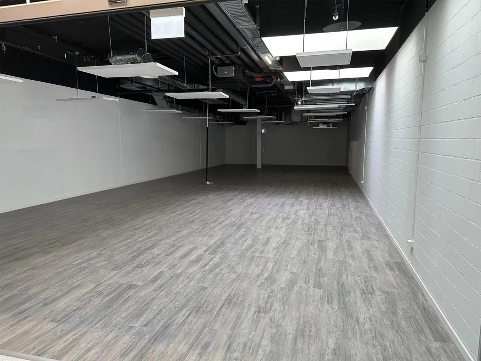 Vermietung/Einzelhandel/Ladenfläche in Einkaufszentrum