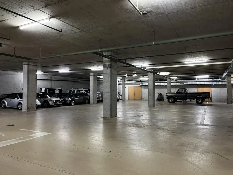 Einstellplätze in der Shoppingmeile Lyssach