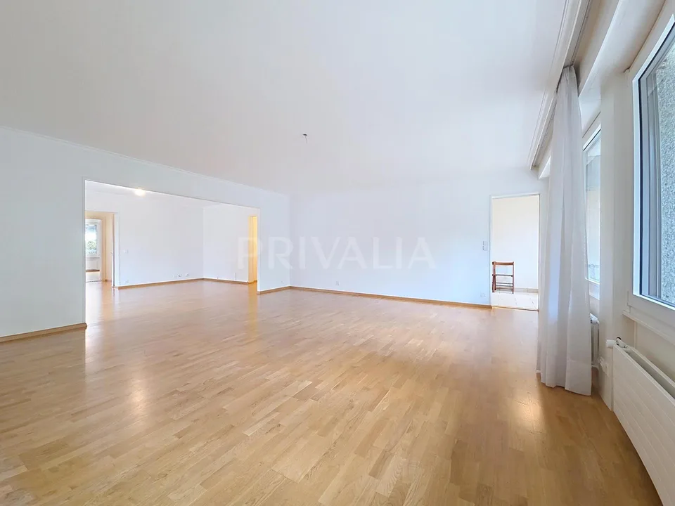 Magnifique appartement traversant dans un environnement verdoyant a...