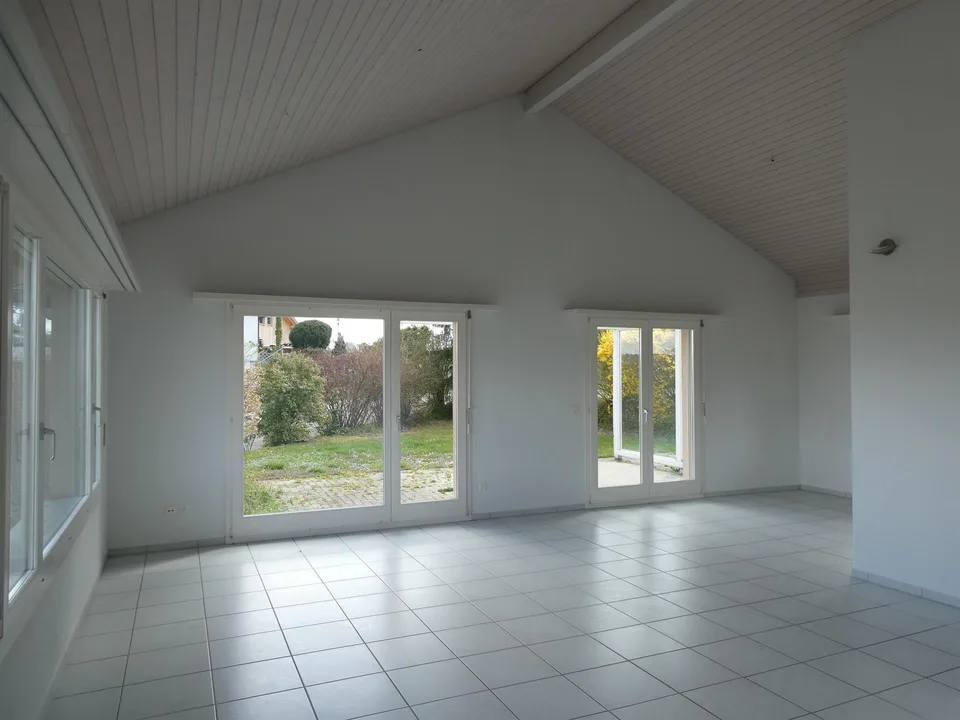 6 1/2-Zimmer-Einfamilienhaus an unverbaubarer Aussichtslage