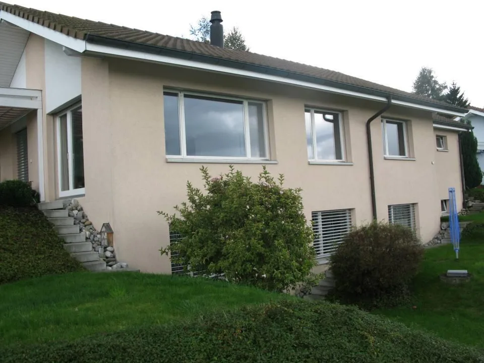 6 1/2-Zimmer-Einfamilienhaus an unverbaubarer Aussichtslage