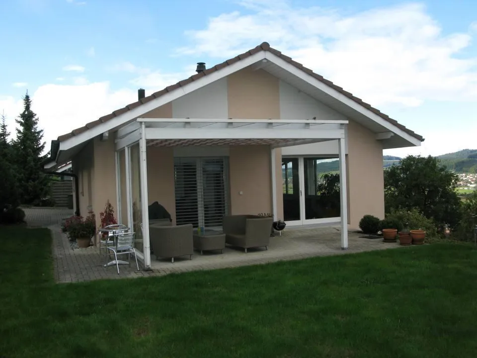 6 1/2-Zimmer-Einfamilienhaus an unverbaubarer Aussichtslage