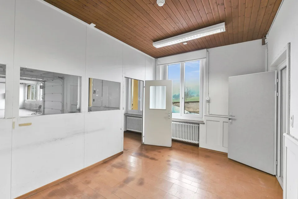 Grosszügige Produktions- und Gewerbehalle zu mieten – Foto 6 von 12