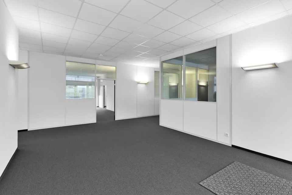 Lukrative Büro, Labor- und Gewerberäume zu mieten – Foto 10 von 13